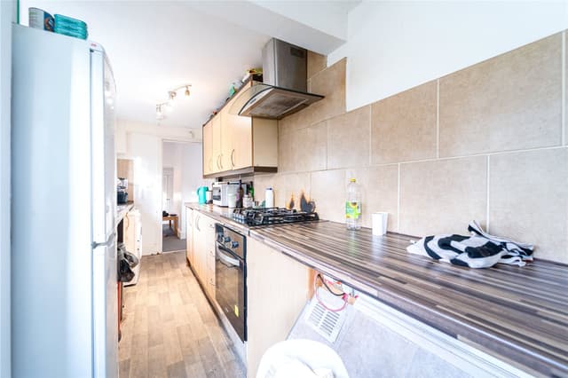 14, Pershore Avenue - Image 13