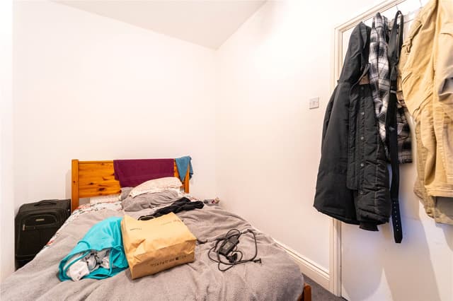 14, Pershore Avenue - Image 9