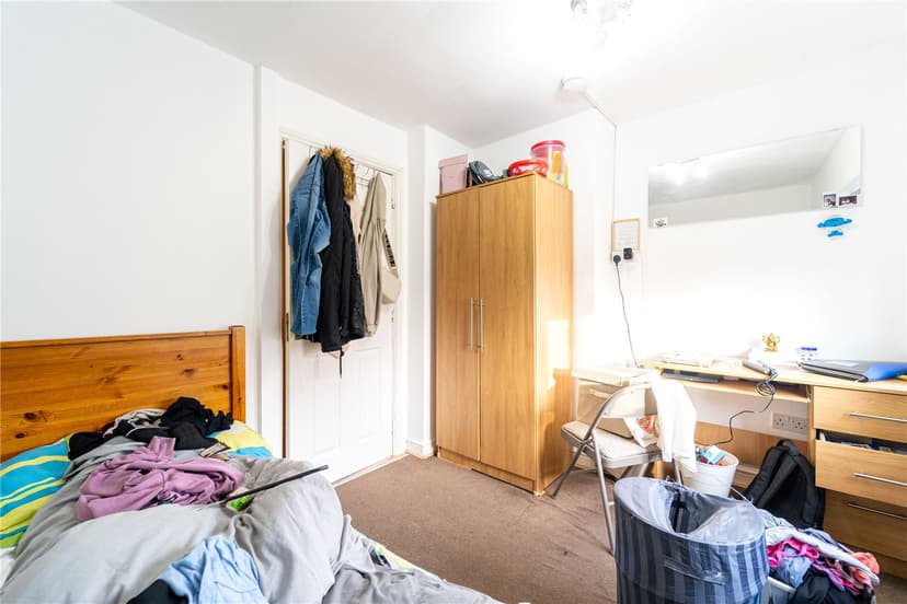 14, Pershore Avenue - Image 4