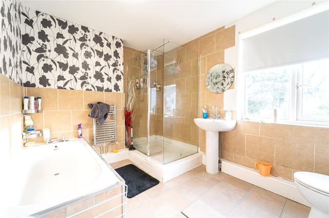 14, Pershore Avenue - Image 2