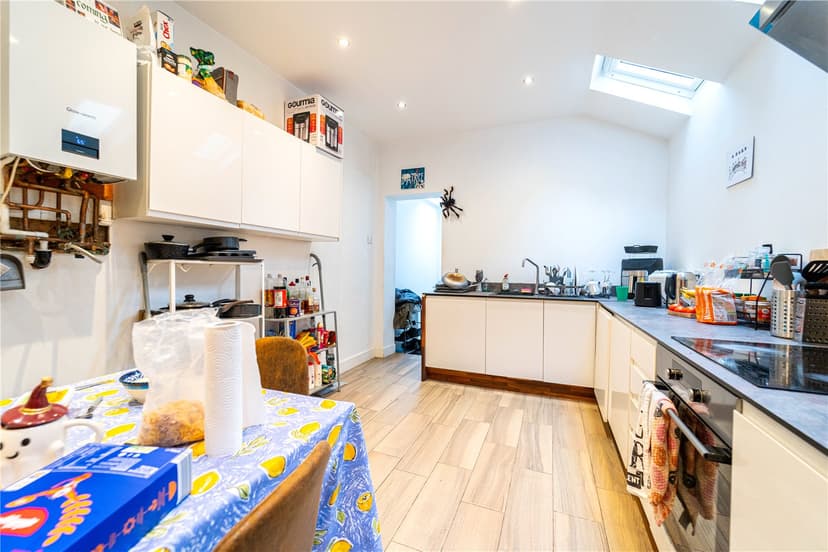 33, Exeter Road - Image 11