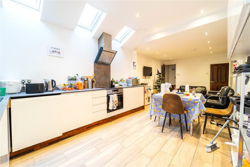 33, Exeter Road - Image 10