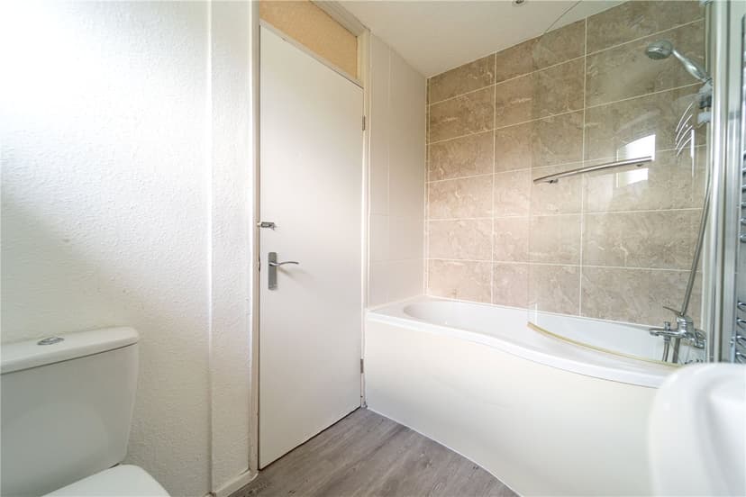 37, Leahurst Crescent - Image 6