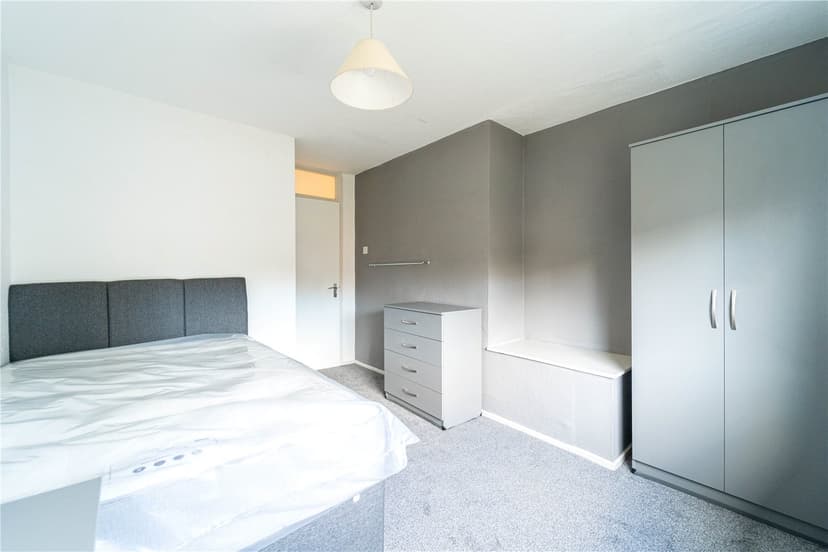 37, Leahurst Crescent - Image 3