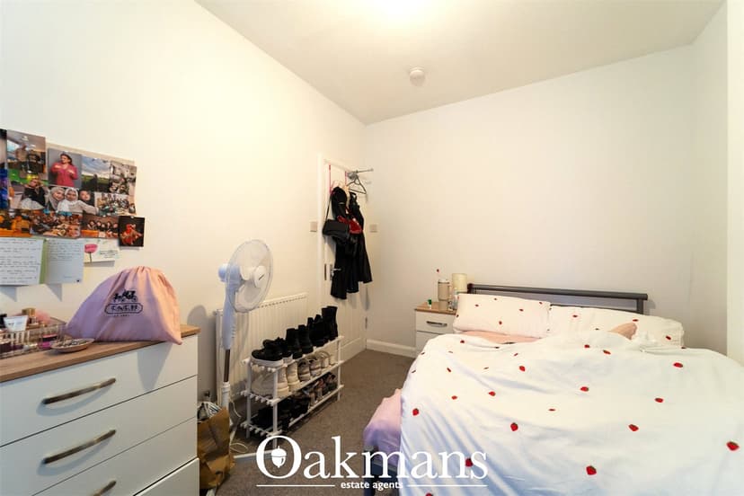 251, Warwards Lane - Image 18