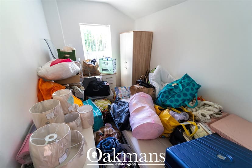 251, Warwards Lane - Image 11