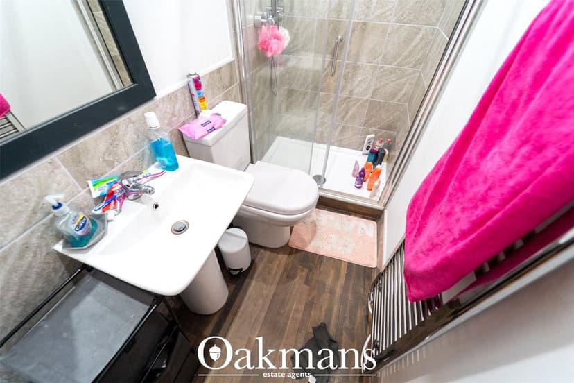 251, Warwards Lane - Image 8