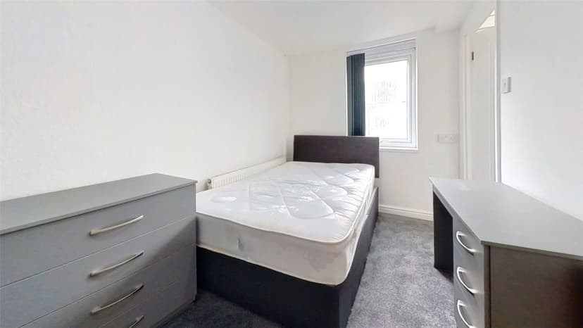 Hubert Road - Image 12