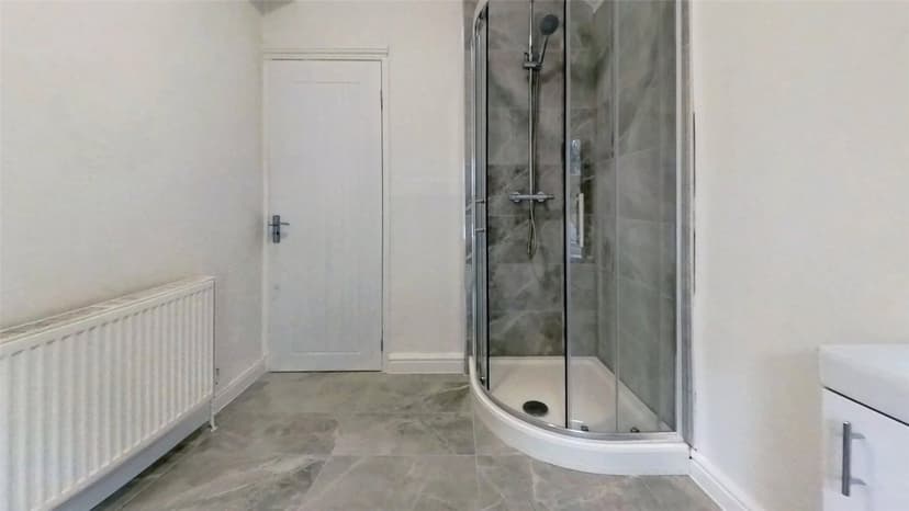 Hubert Road - Image 7
