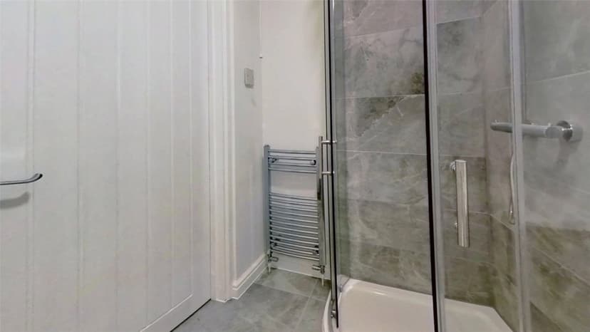 Hubert Road - Image 5