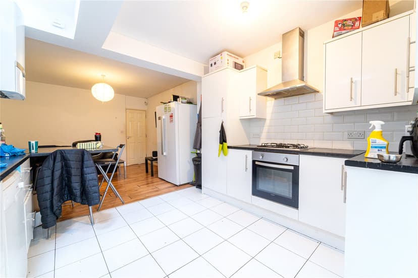 12, Luton Road - Image 23
