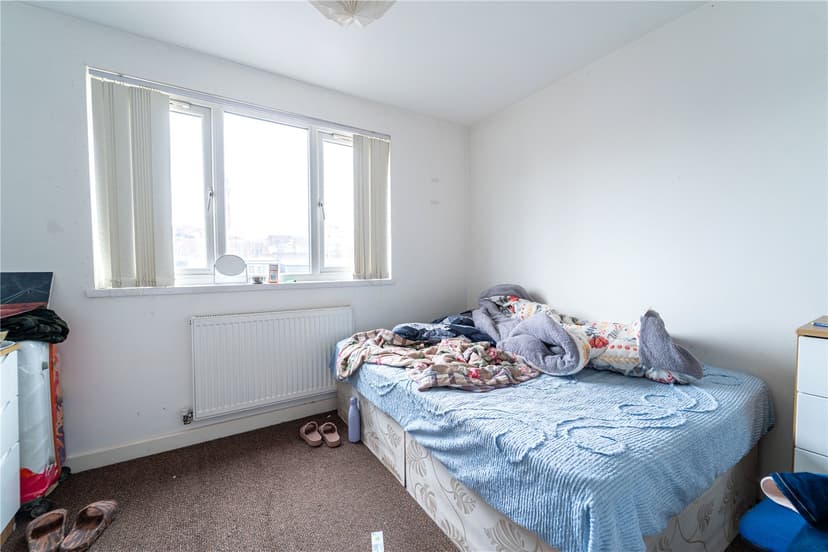 12, Luton Road - Image 13