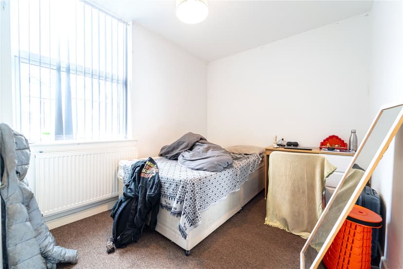 12, Luton Road - Image 8