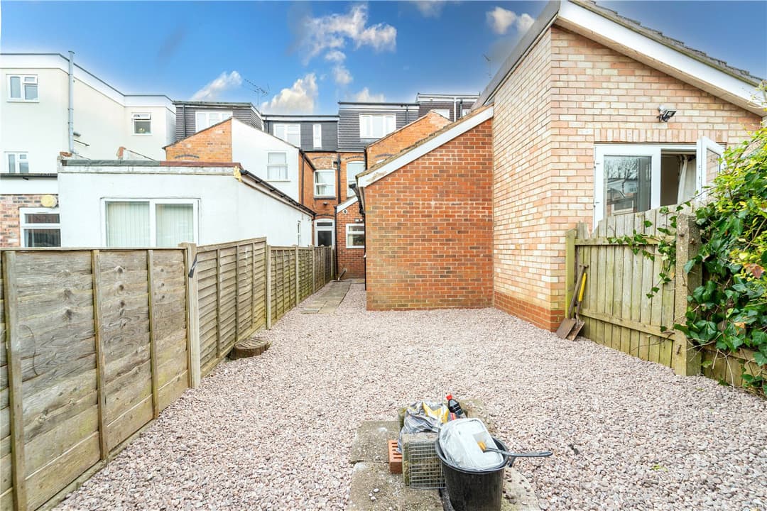 12, Luton Road