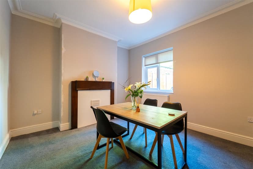 26, Oak Tree Lane - Image 15