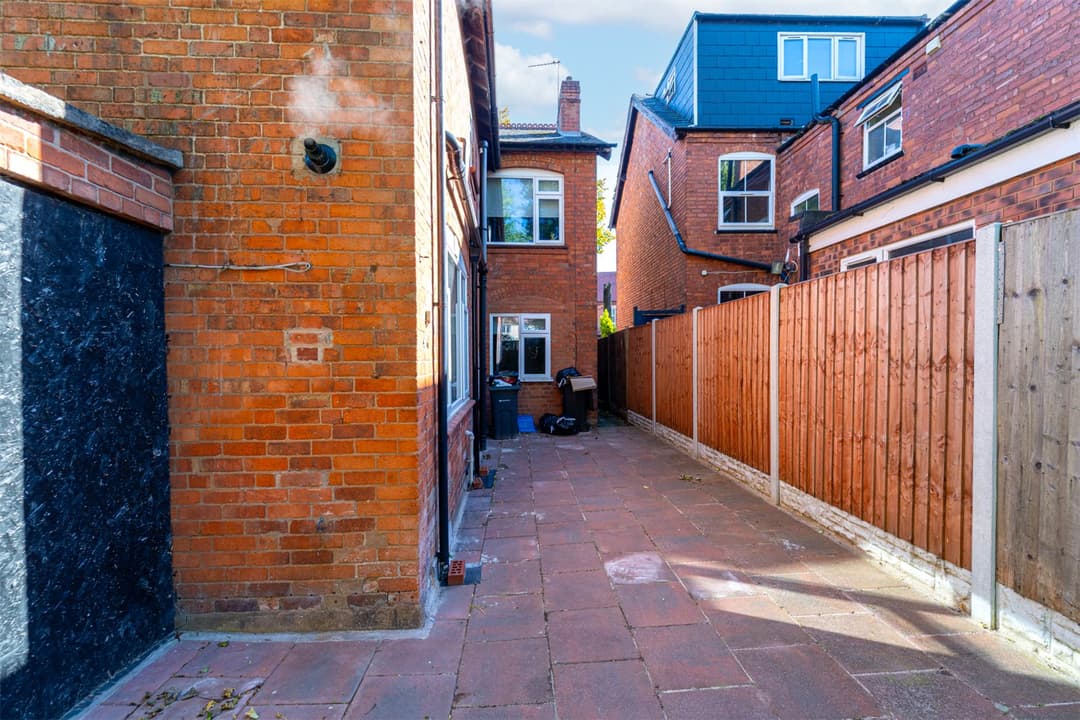26, Oak Tree Lane