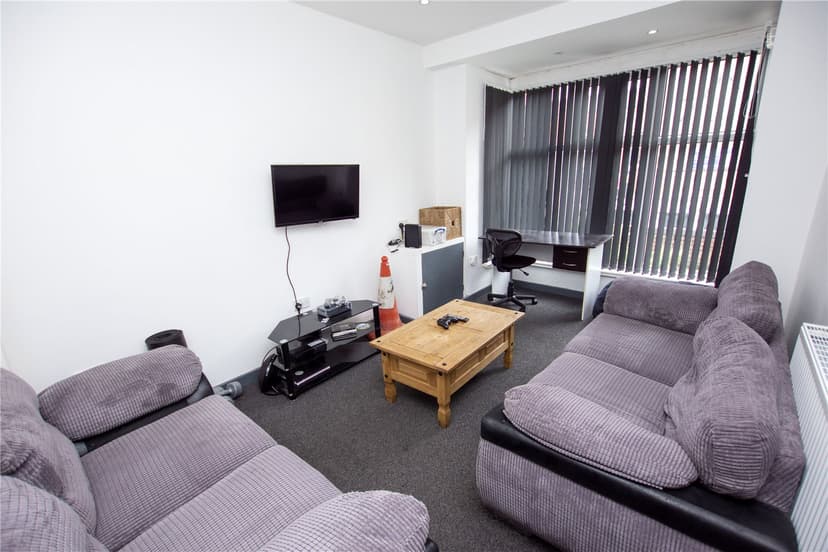 1032, Pershore Road - Image 10