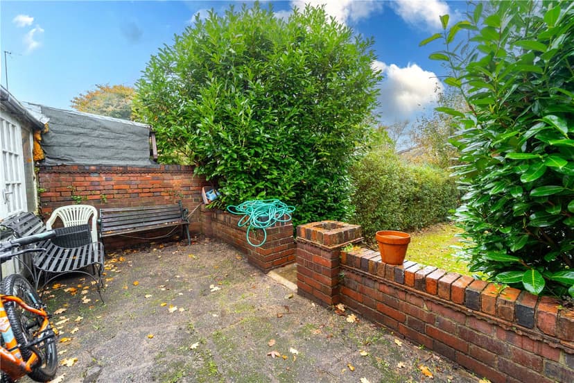 238, Reservoir Road - Image 4