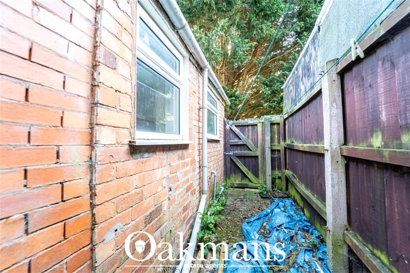 97, Gleave Road - Image 3