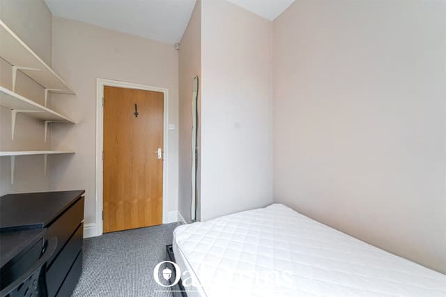 65, Heeley Road - Image 5
