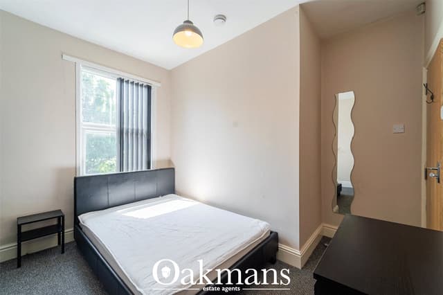 65, Heeley Road - Image 3
