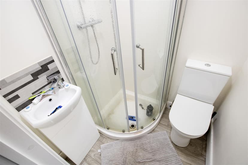 82, Heeley Road - Image 11