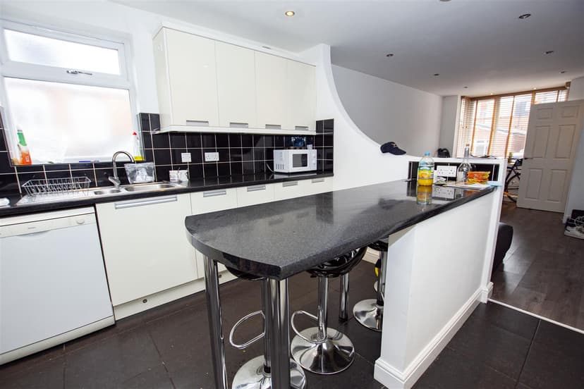 10, Dartmouth Road - Image 12