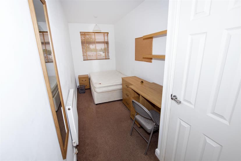 10, Dartmouth Road - Image 8