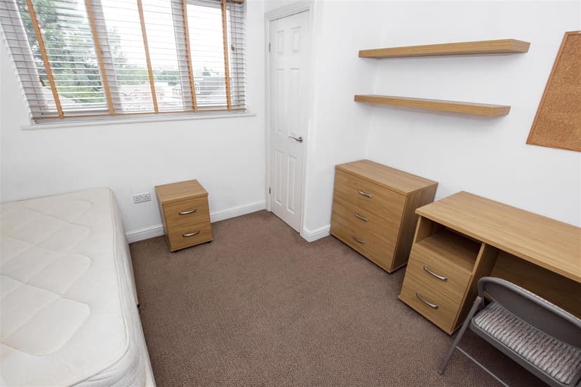 10, Dartmouth Road - Image 3