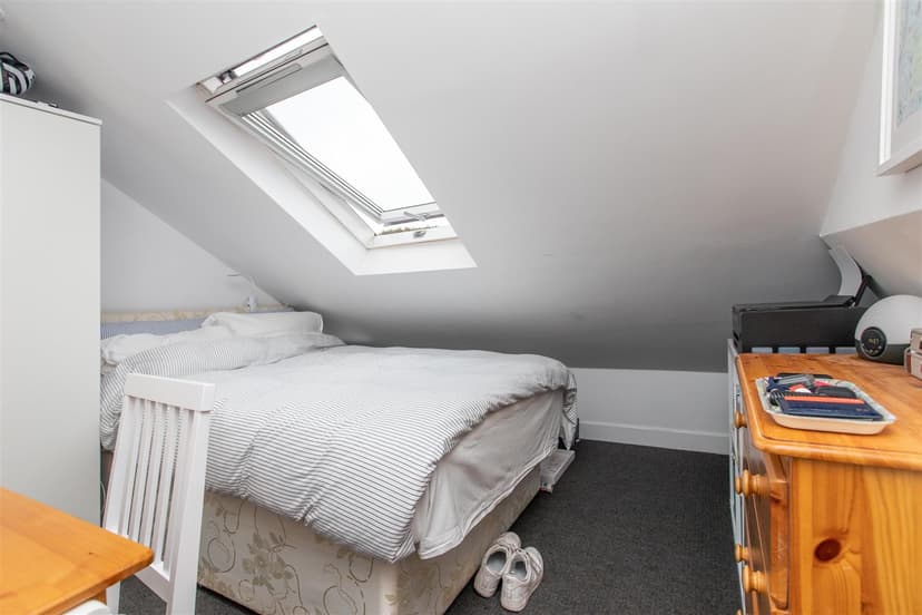 Winnie Road - Image 1