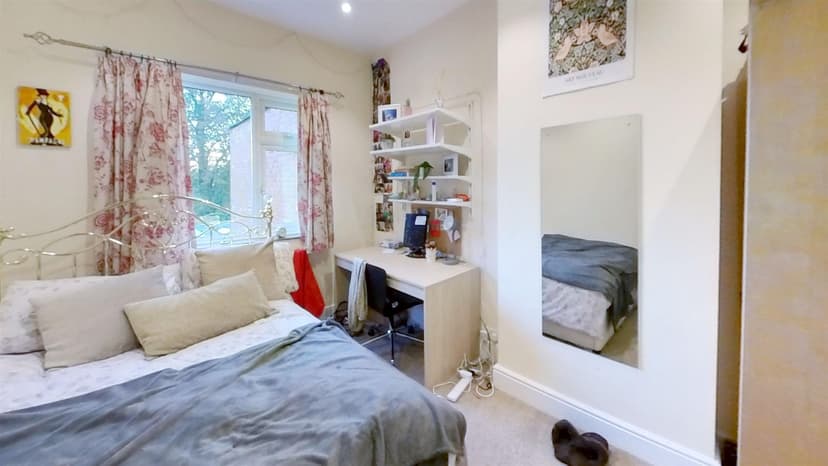 150, Bournbrook Road - Image 2