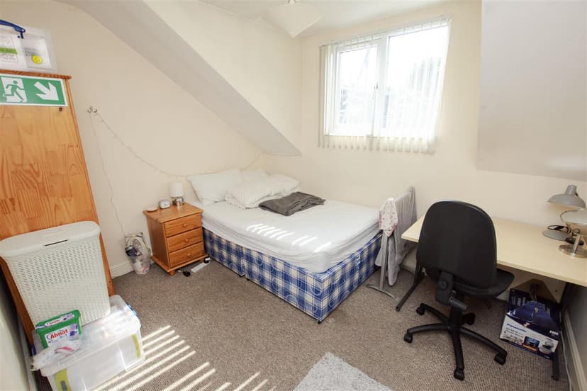 233, Dawlish Road - Image 6