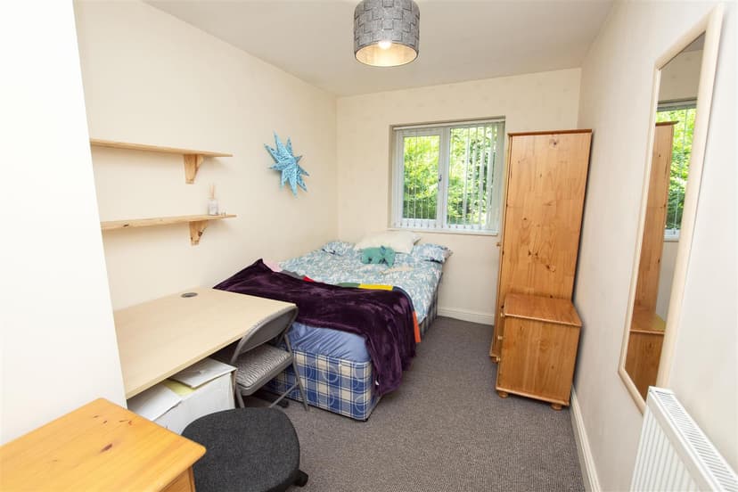 233, Dawlish Road - Image 5