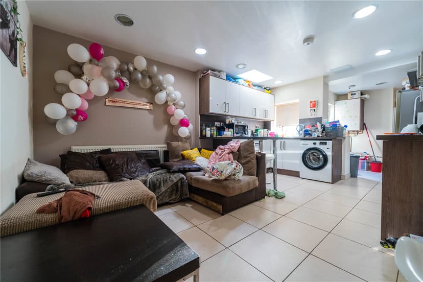 308, Tiverton Road - Image 12