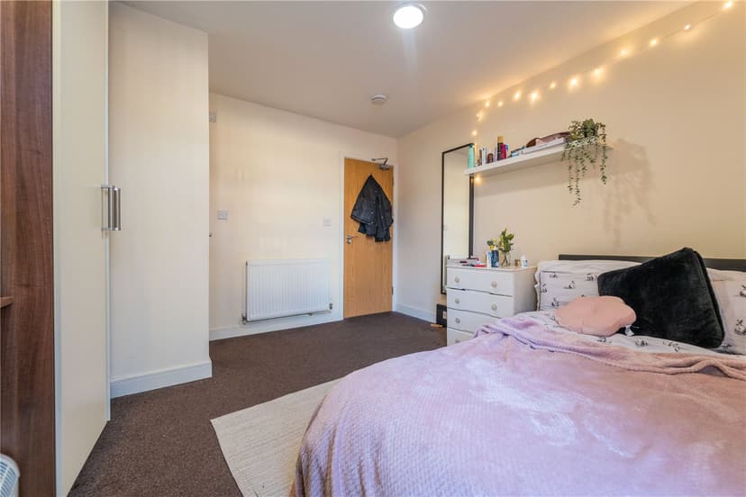 308, Tiverton Road - Image 2