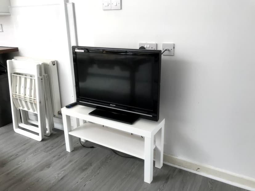 Alton Road - Image 11