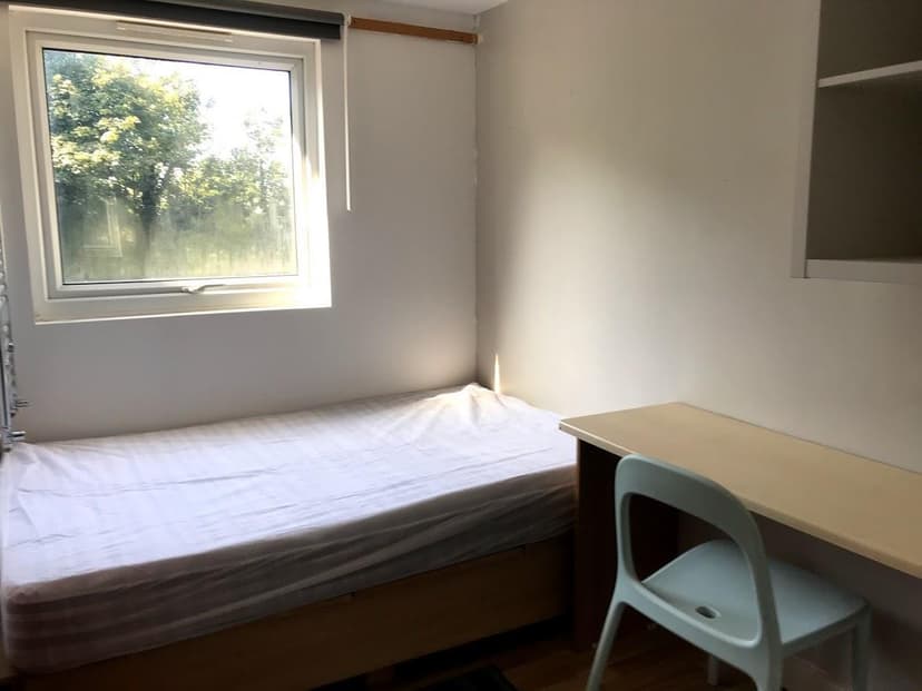 Alton Road - Image 9