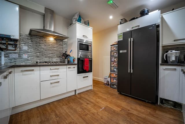 Heeley Road - Image 25