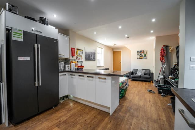 Heeley Road - Image 24