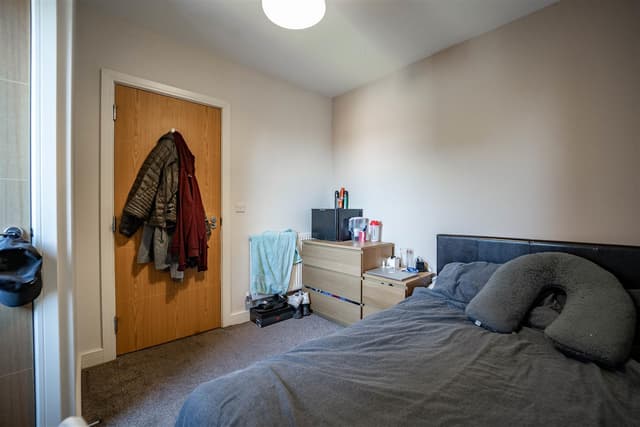 Heeley Road - Image 22