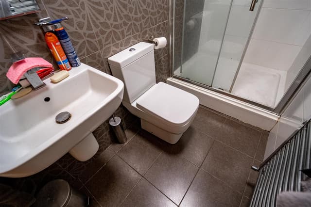 Heeley Road - Image 15