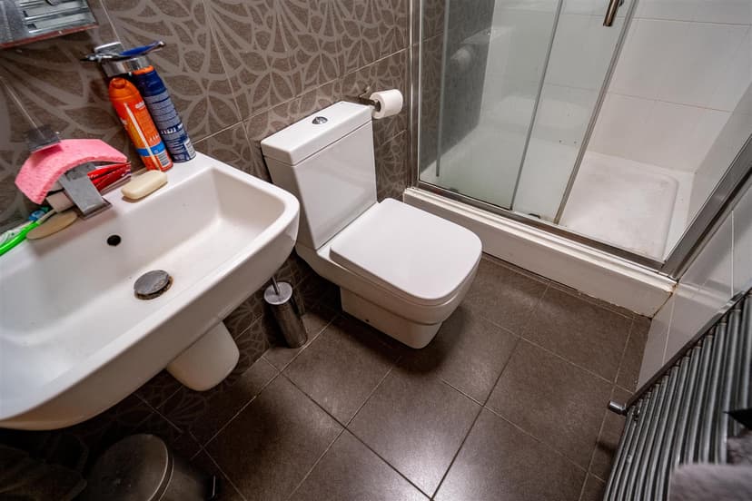 Heeley Road - Image 15