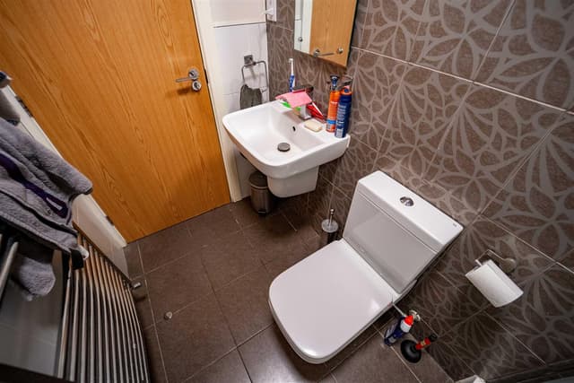 Heeley Road - Image 12