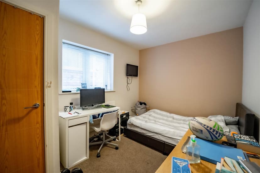 Heeley Road - Image 10