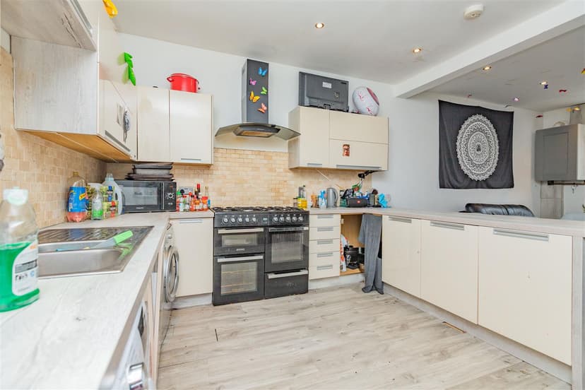 145, Heeley Road - Image 8