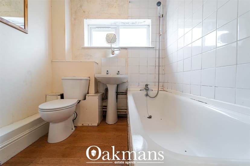 124, Reservoir Road - Image 5