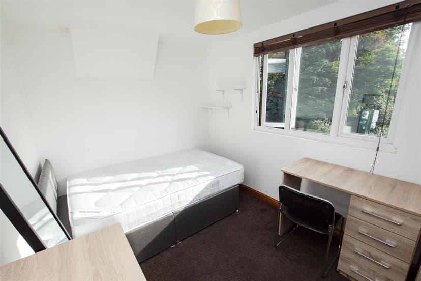 334, Tiverton Road - Image 16