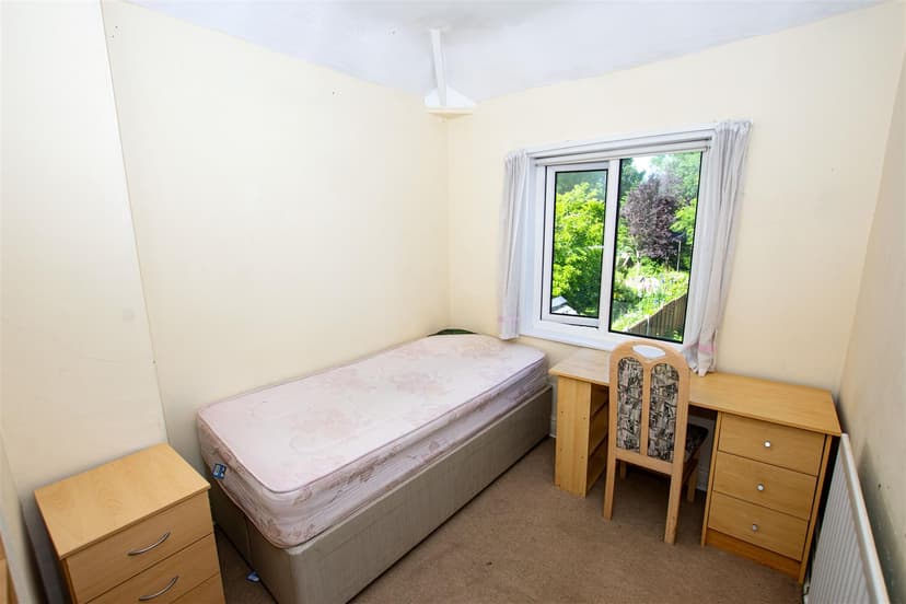 5, Umberslade Road - Image 5