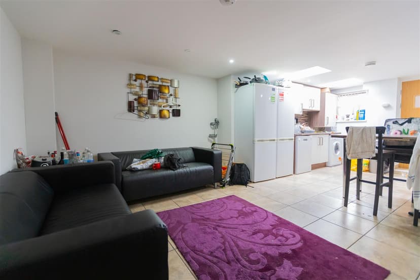 31, Luton Road - Image 19