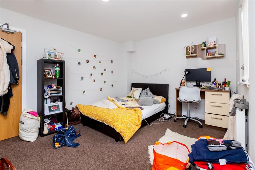 31, Luton Road - Image 9